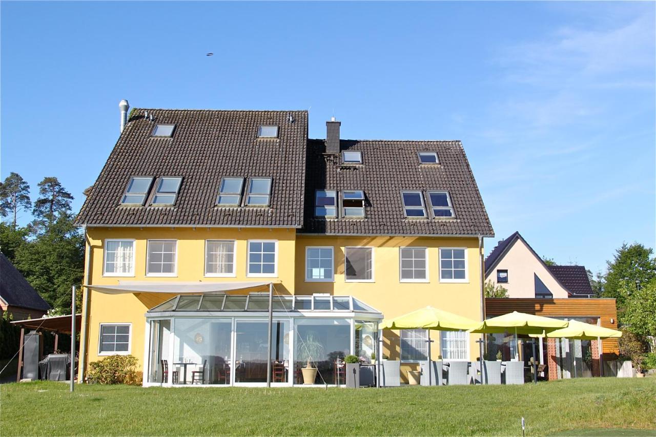 Hotel Am Mueritz-Nationalpark Waren  Zewnętrze zdjęcie